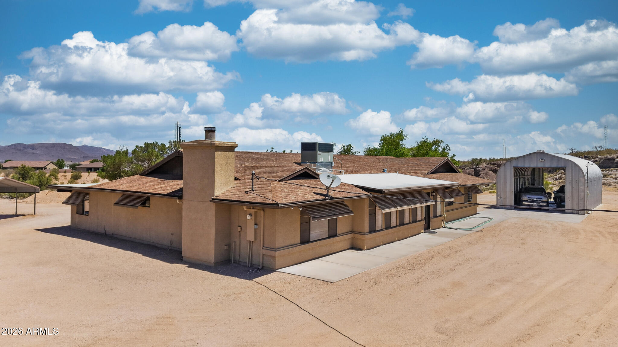 3127 E ROSSLYNN Drive