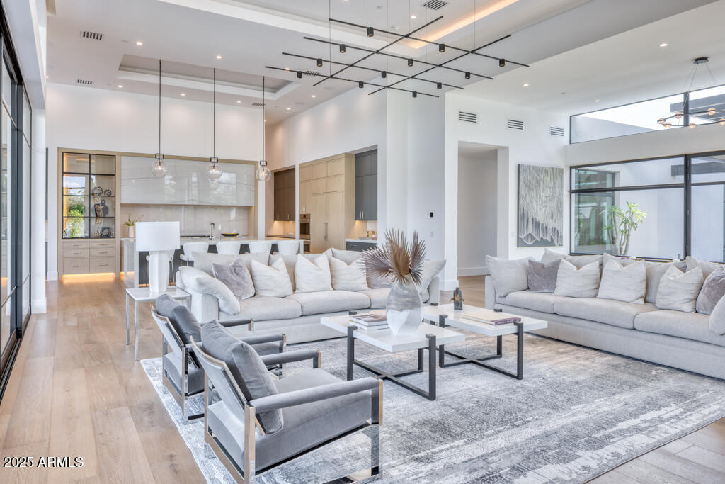 5641 N Casa Blanca Drive