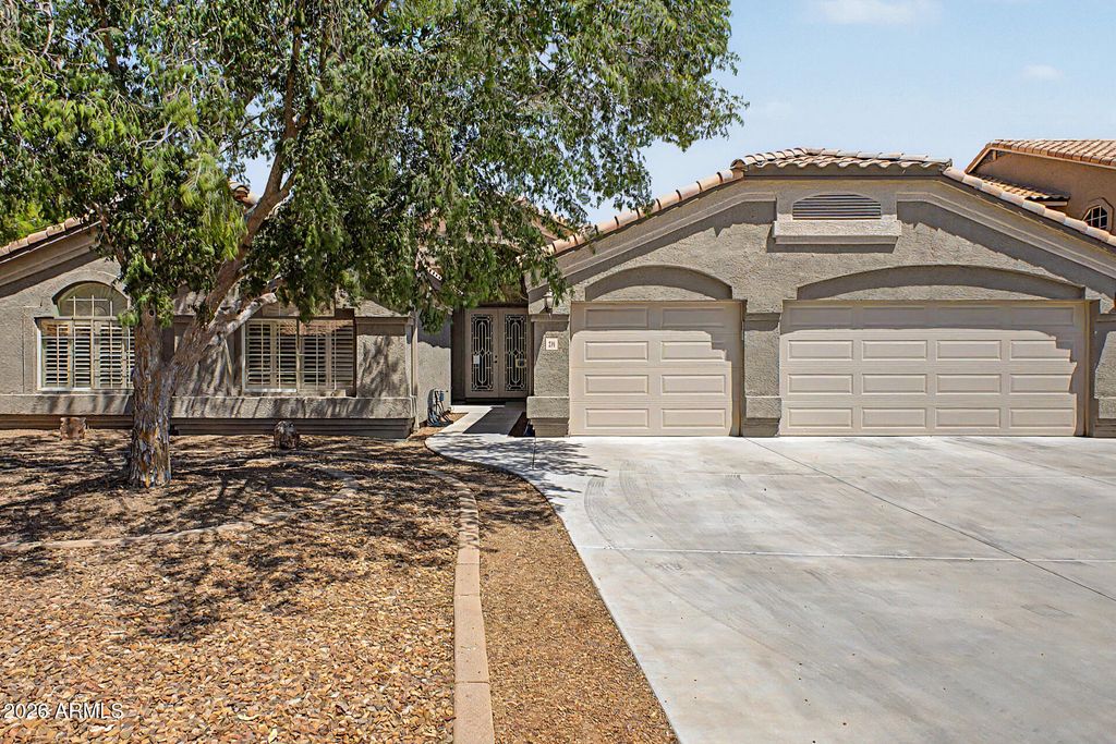 Photo of 221 S Quartz Street, Gilbert, AZ 85296 (MLS # 7028855)