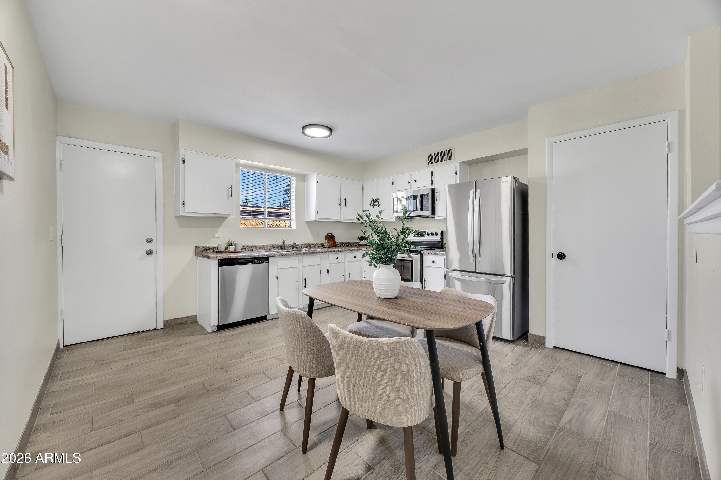 3421 W TANGERINE Lane