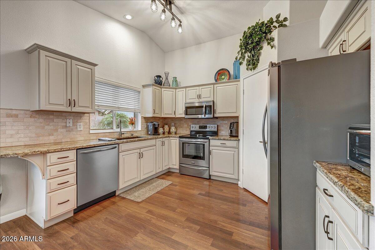 16036 N 11TH Avenue 1100