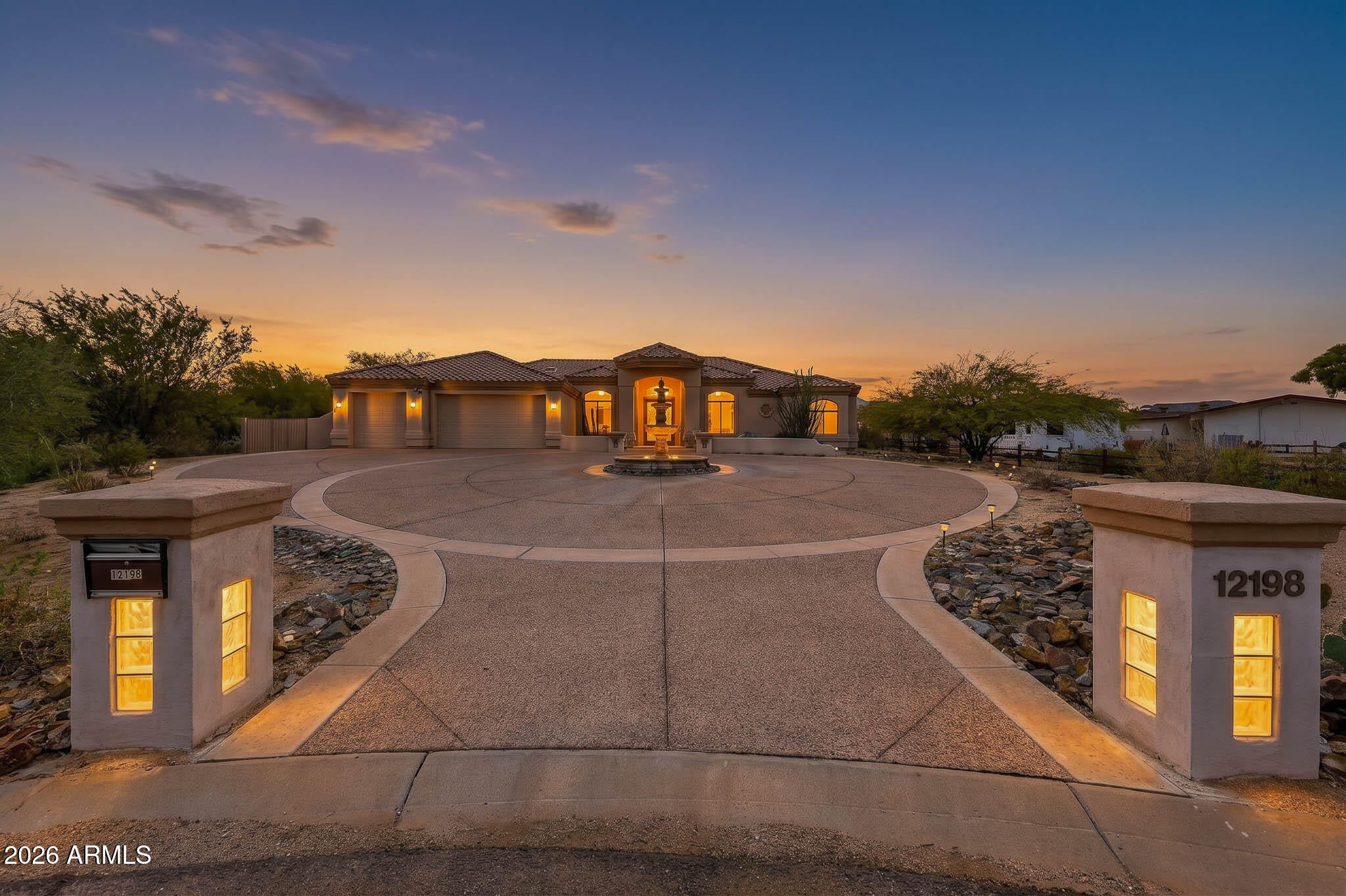 12198 E DOUBLETREE RANCH Road