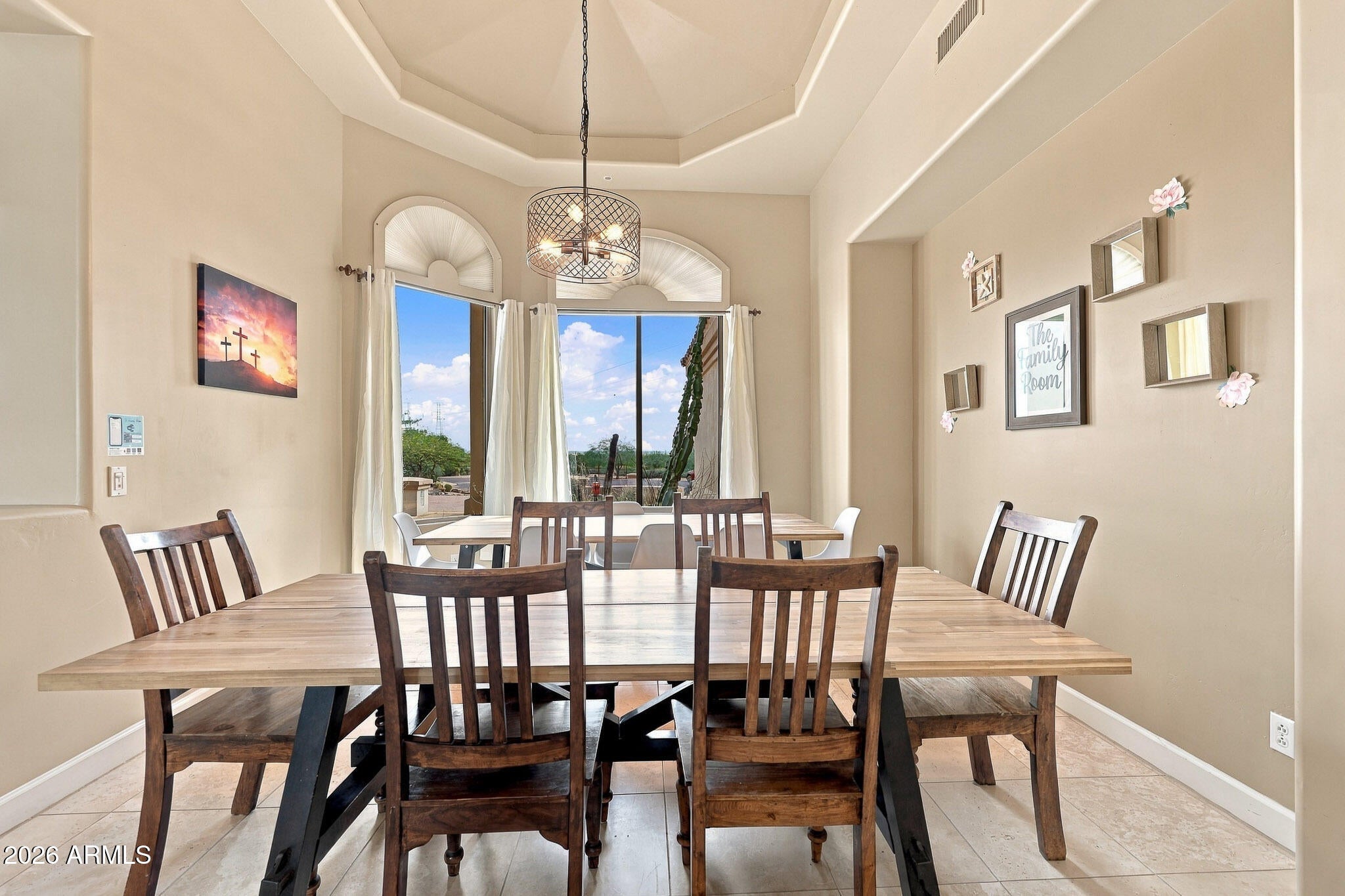 12198 E DOUBLETREE RANCH Road
