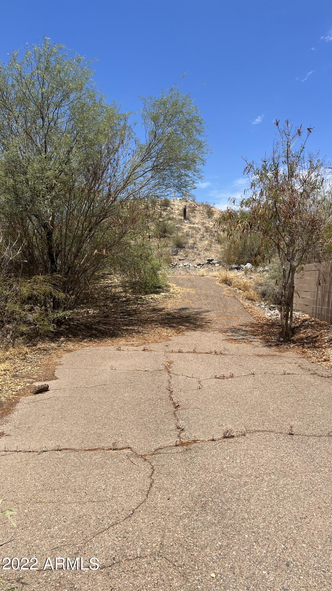 312 W MISSION Lane 9