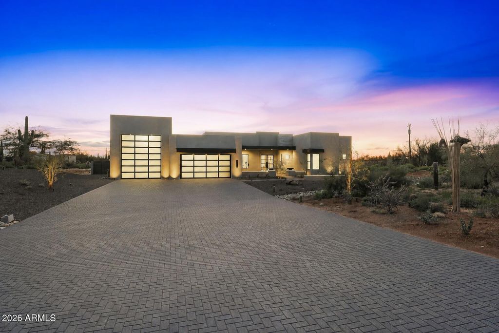 Photo of 1420 E Coyote Wash Drive, Phoenix, AZ 85085 (MLS # 7025752)
