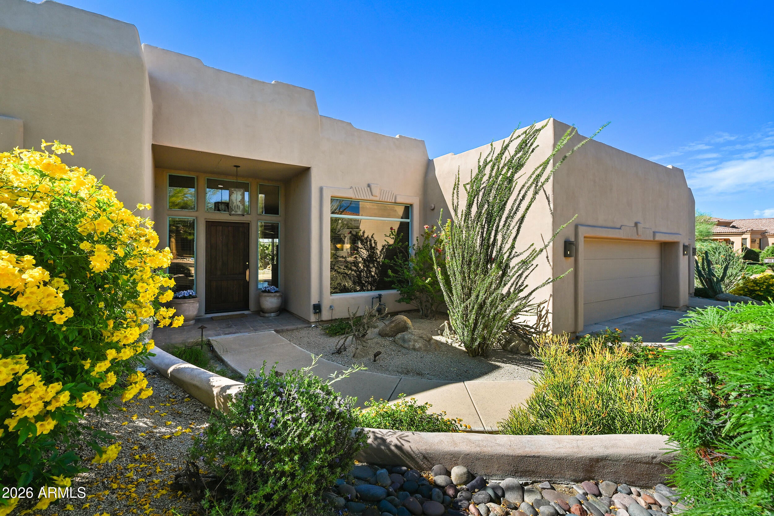 10877 E DALE Lane
