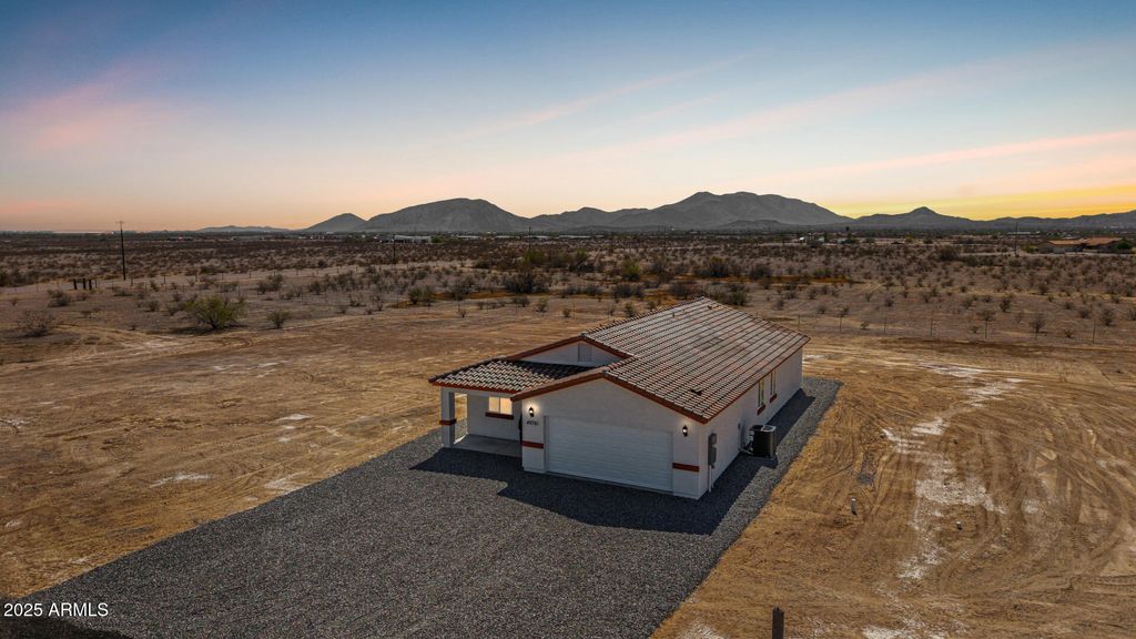 Photo of 42761 W Indianola Avenue, Tonopah, AZ 85354 (MLS # 6937192)