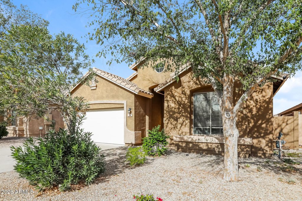 Photo of 10 E Mill Reef Drive, San Tan Valley, AZ 85143 (MLS # 6993781)