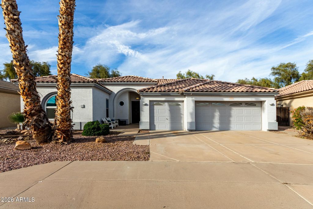 Photo of 5080 S Mcclelland Drive, Chandler, AZ 85248 (MLS # 6965402)