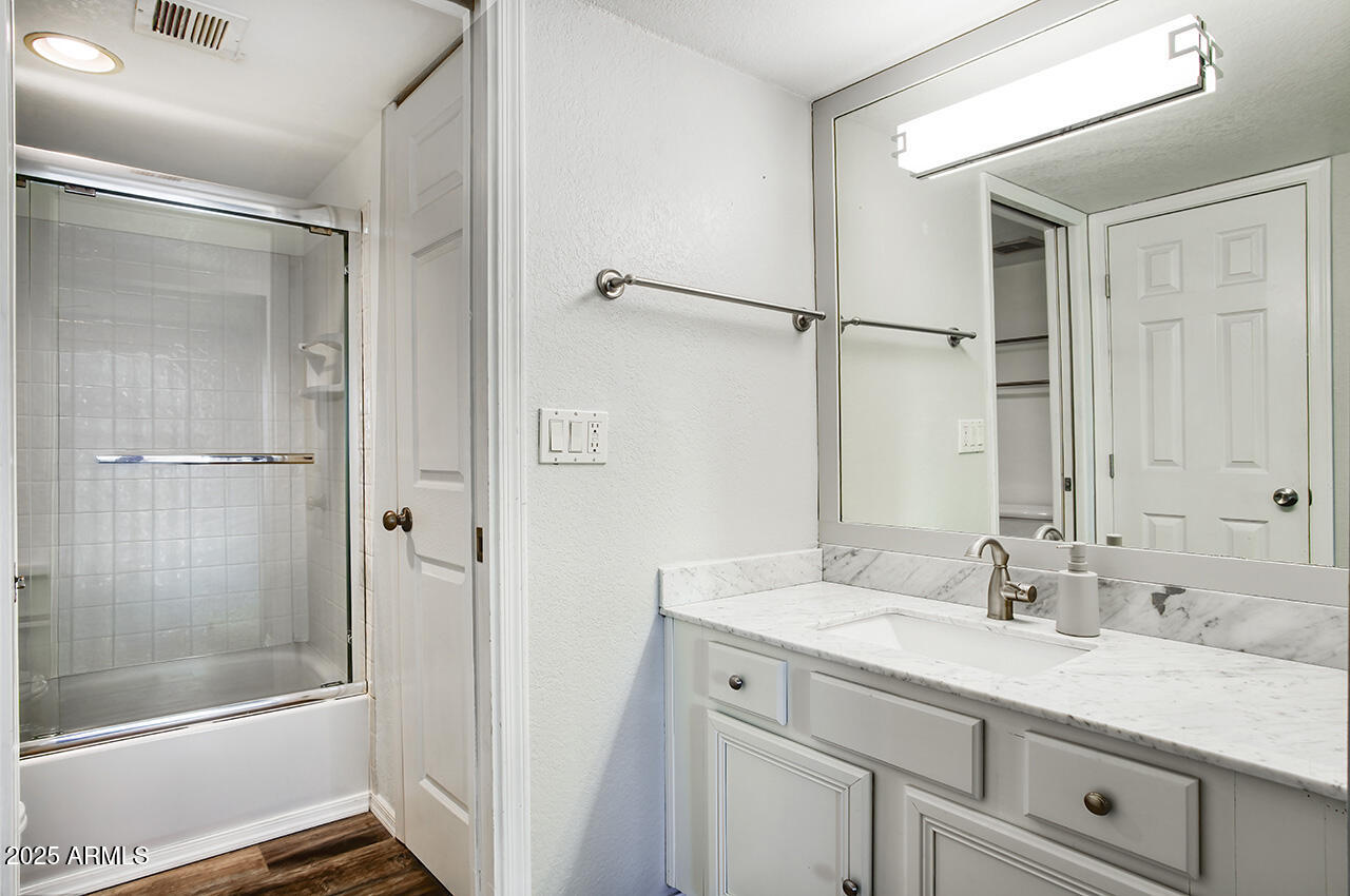 1402 E GUADALUPE Road 149