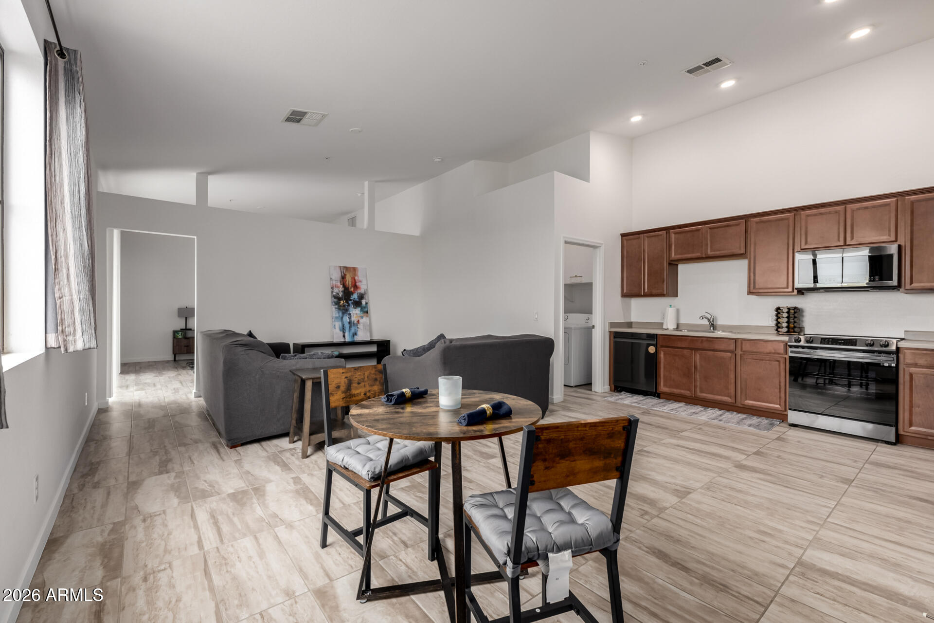 3900 E BASELINE Road 167