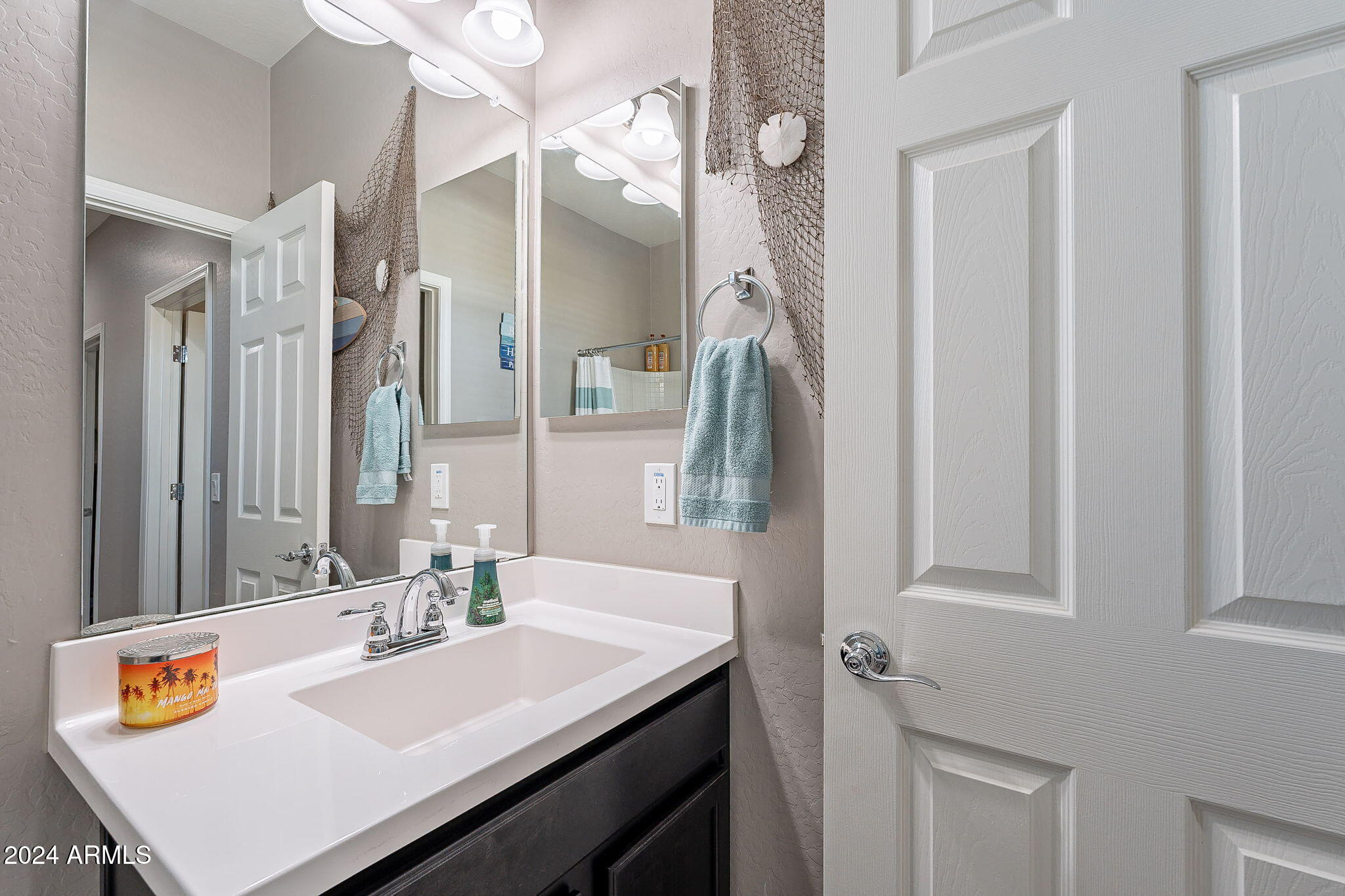 Queen Creek, Arizona 85142, United States, 3 Bedrooms Bedrooms, ,2 BathroomsBathrooms,Residential,Pending,21846