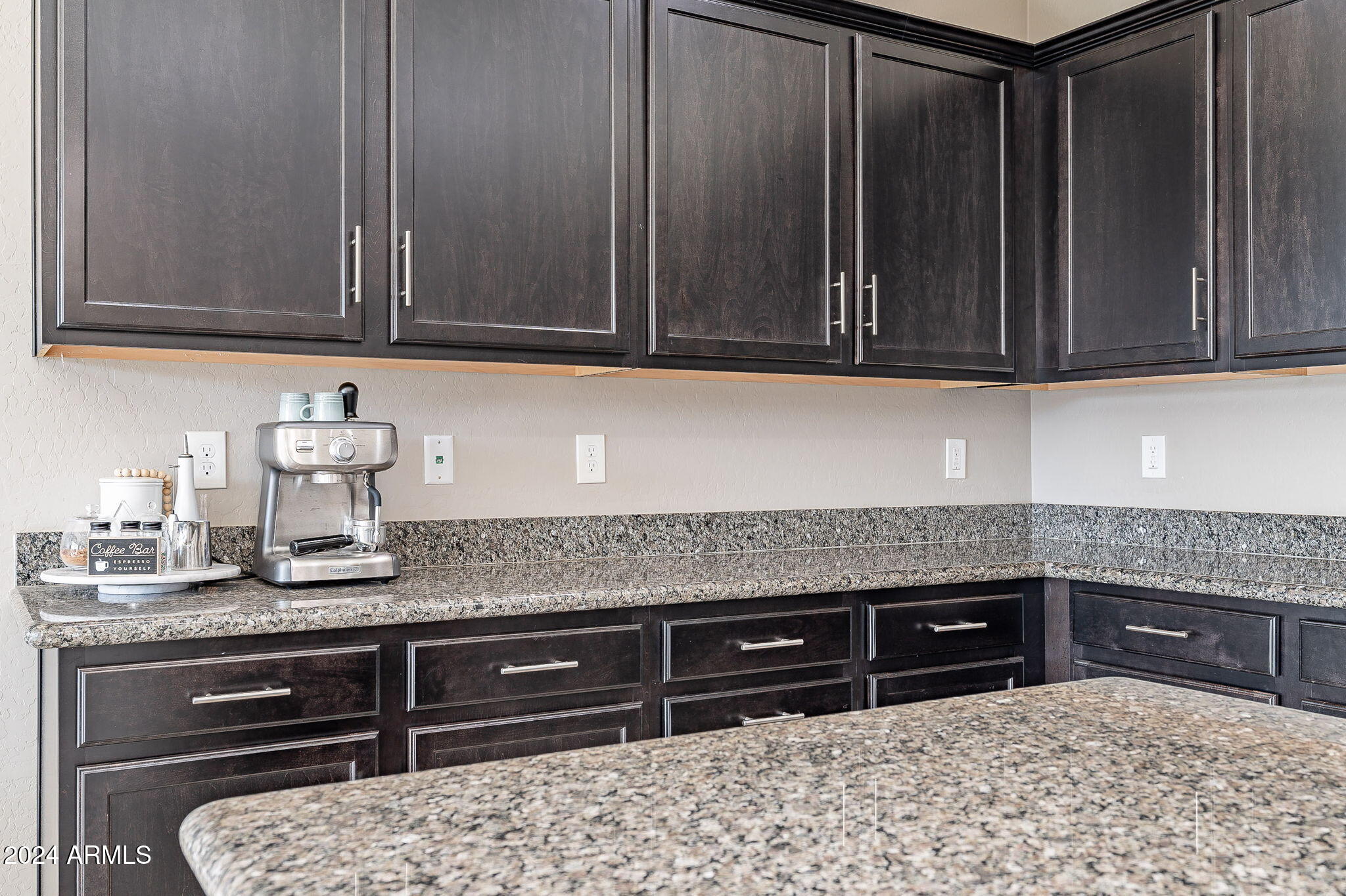 Queen Creek, Arizona 85142, United States, 3 Bedrooms Bedrooms, ,2 BathroomsBathrooms,Residential,Pending,21846