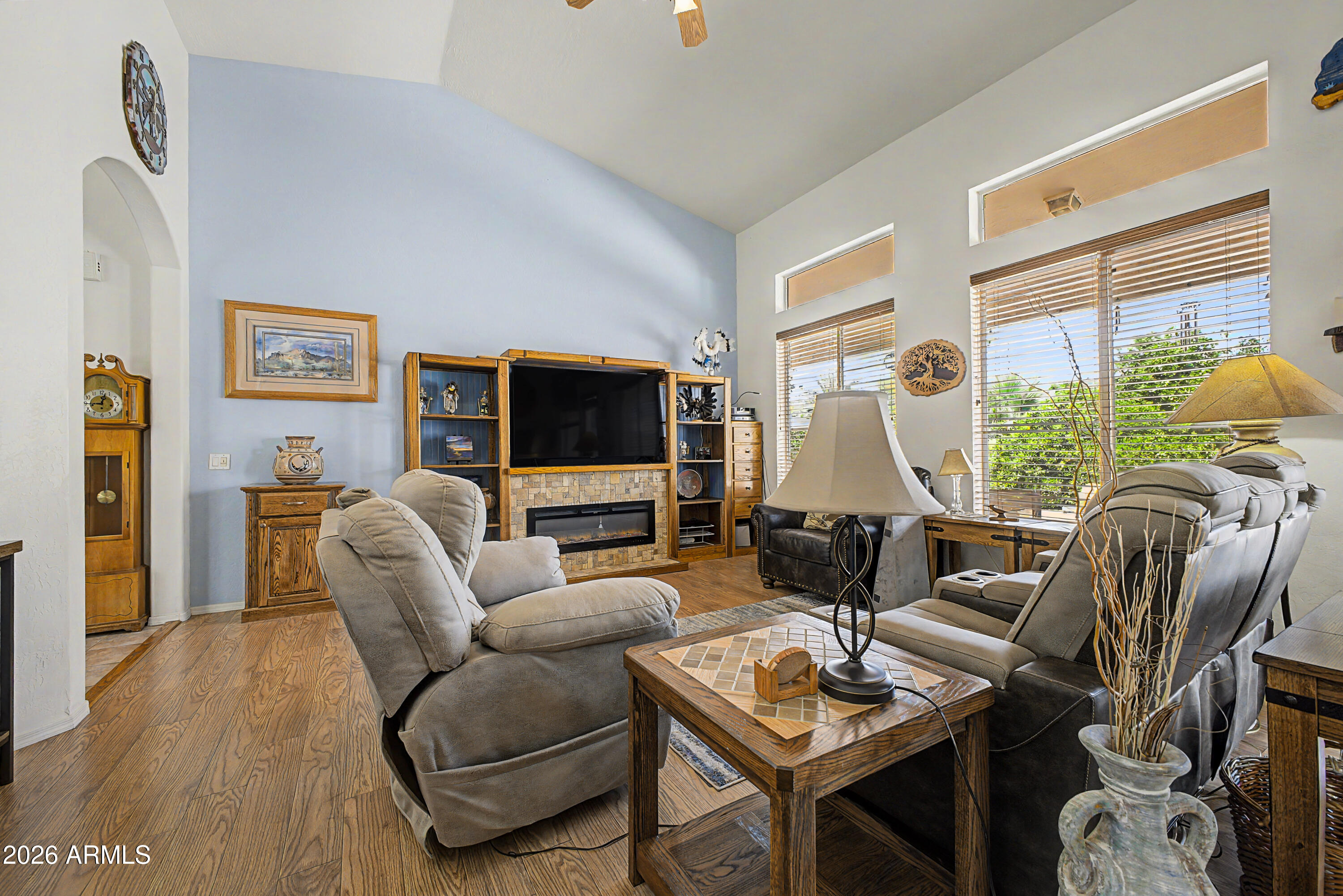 19336 E AVENIDA DEL VALLE --