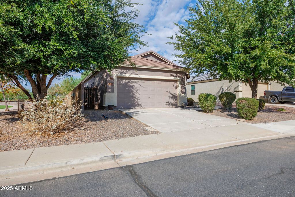 Photo of 2857 N Rosewood Avenue, Casa Grande, AZ 85122 (MLS # 6923158)