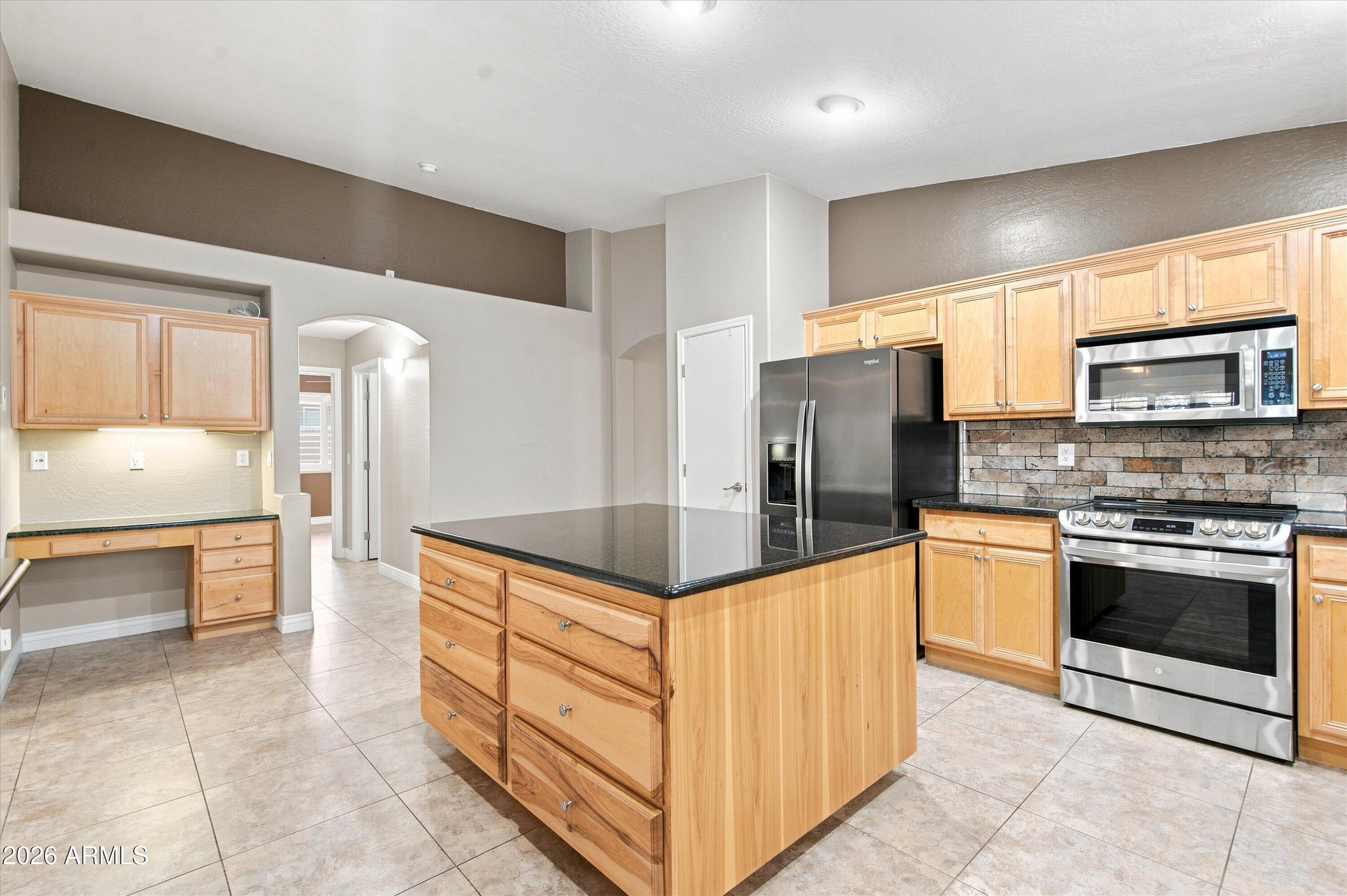 21904 E VIA DEL RANCHO Road
