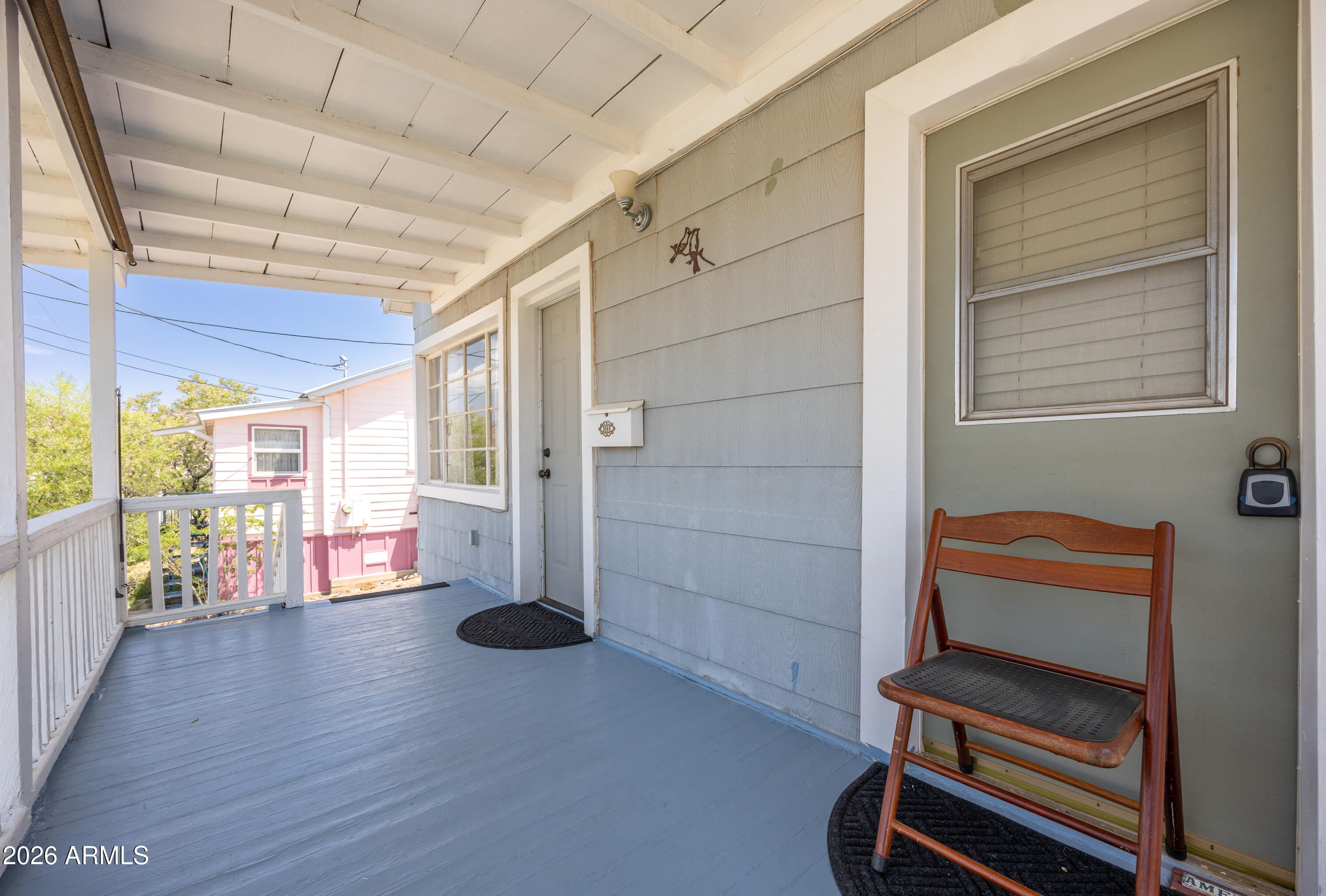 929 AMERICAN Avenue