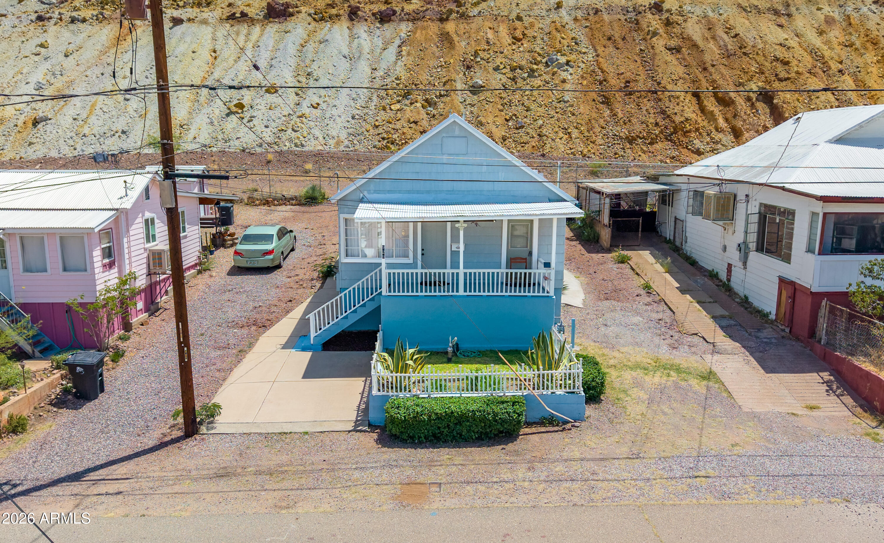 929 AMERICAN Avenue