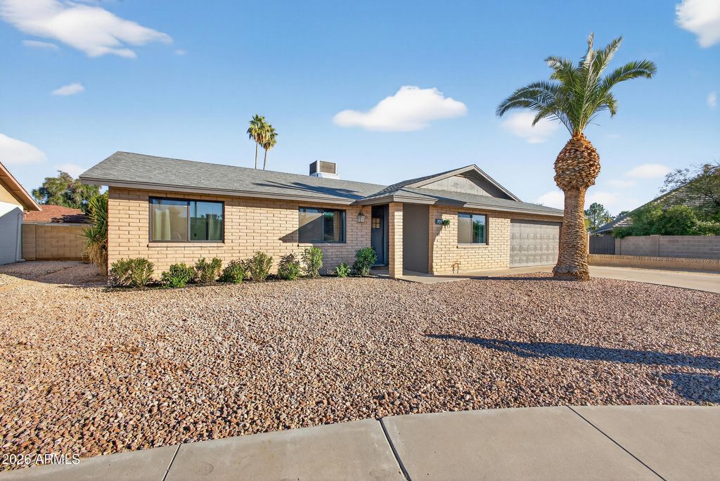 Photo of 701 N Apache Drive, Chandler, AZ 85224 (MLS # 6969004)
