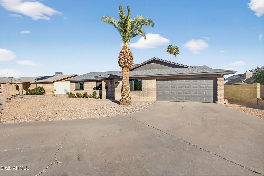 Photo of 701 N Apache Drive, Chandler, AZ 85224 (MLS # 6969004)