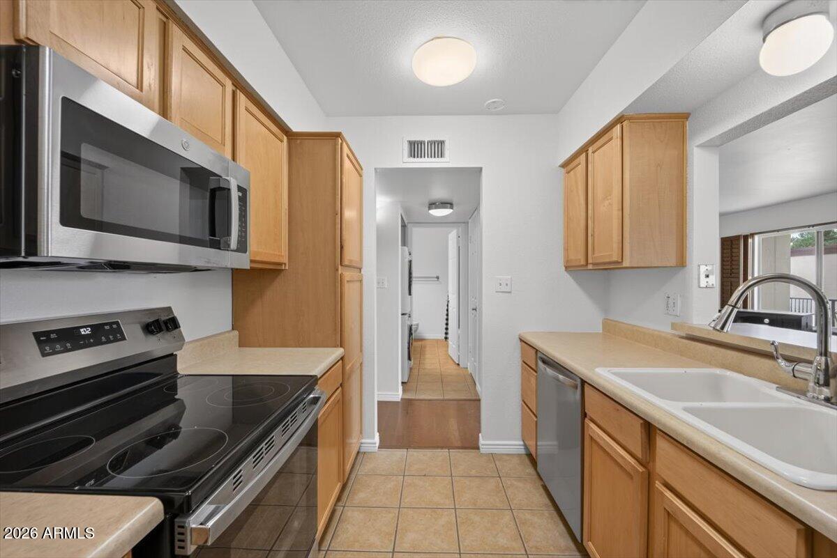 240 S Old Litchfield Road 212