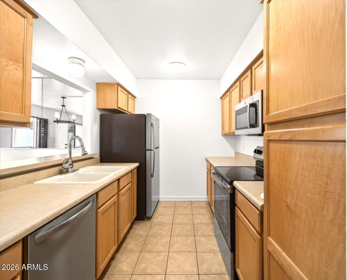240 S Old Litchfield Road 212
