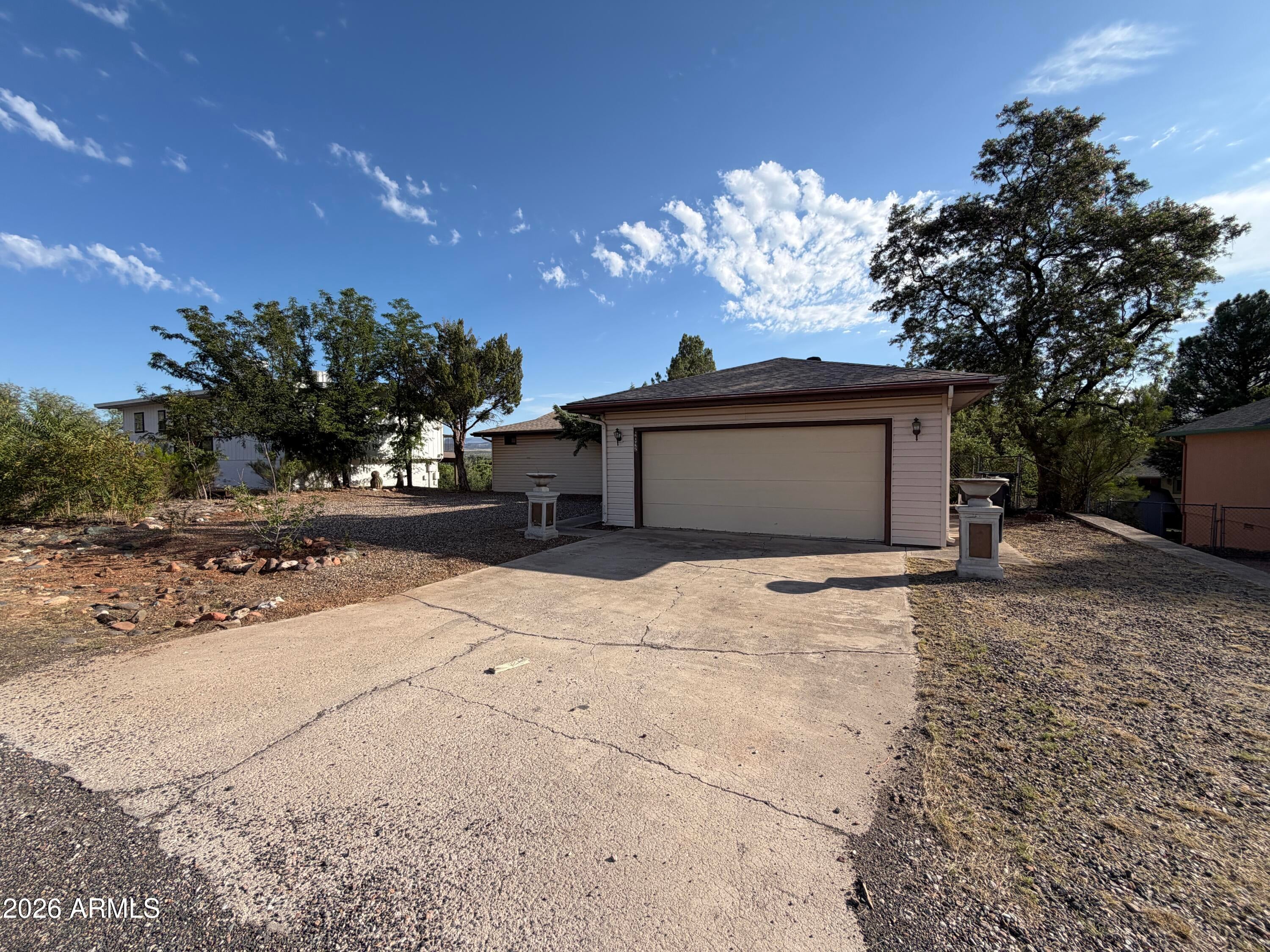 4042 E Pueblo Road