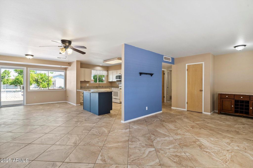 Photo of 10638 W Alabama Avenue, Sun City, AZ 85351 (MLS # 6980031)