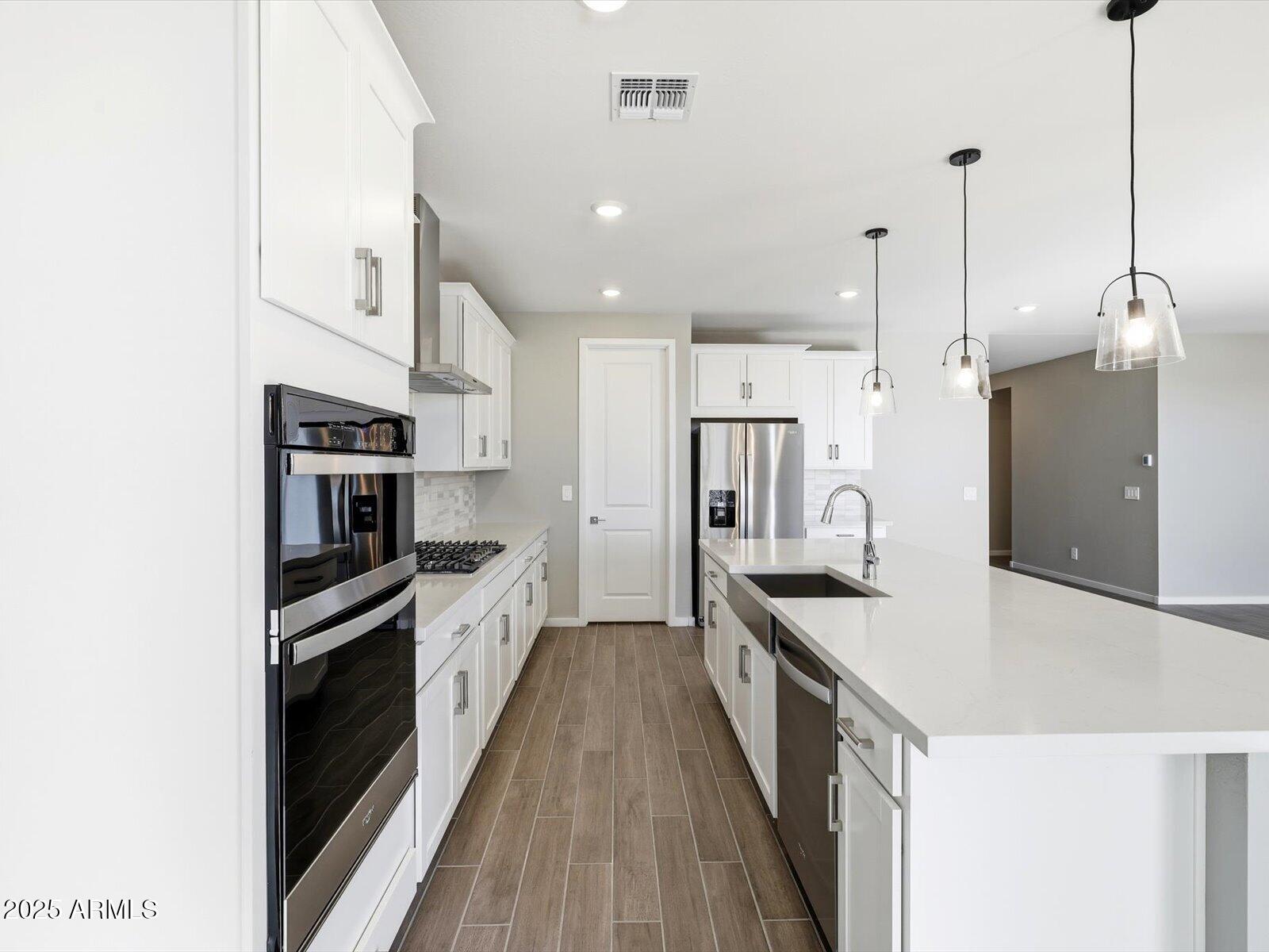 15813 W EL CORTEZ Place