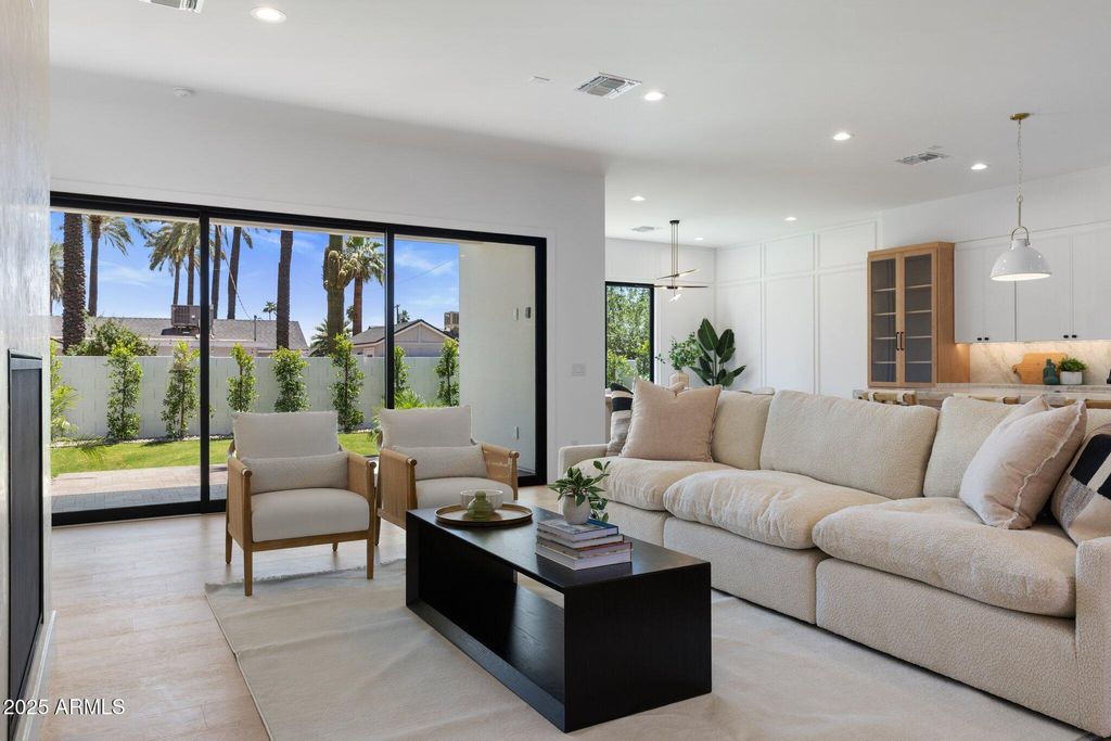 Photo of 4307 E Sells Drive, Phoenix, AZ 85018 (MLS # 6937283)