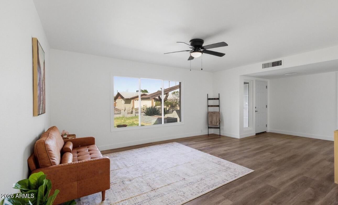 4813 W HAYWARD Avenue