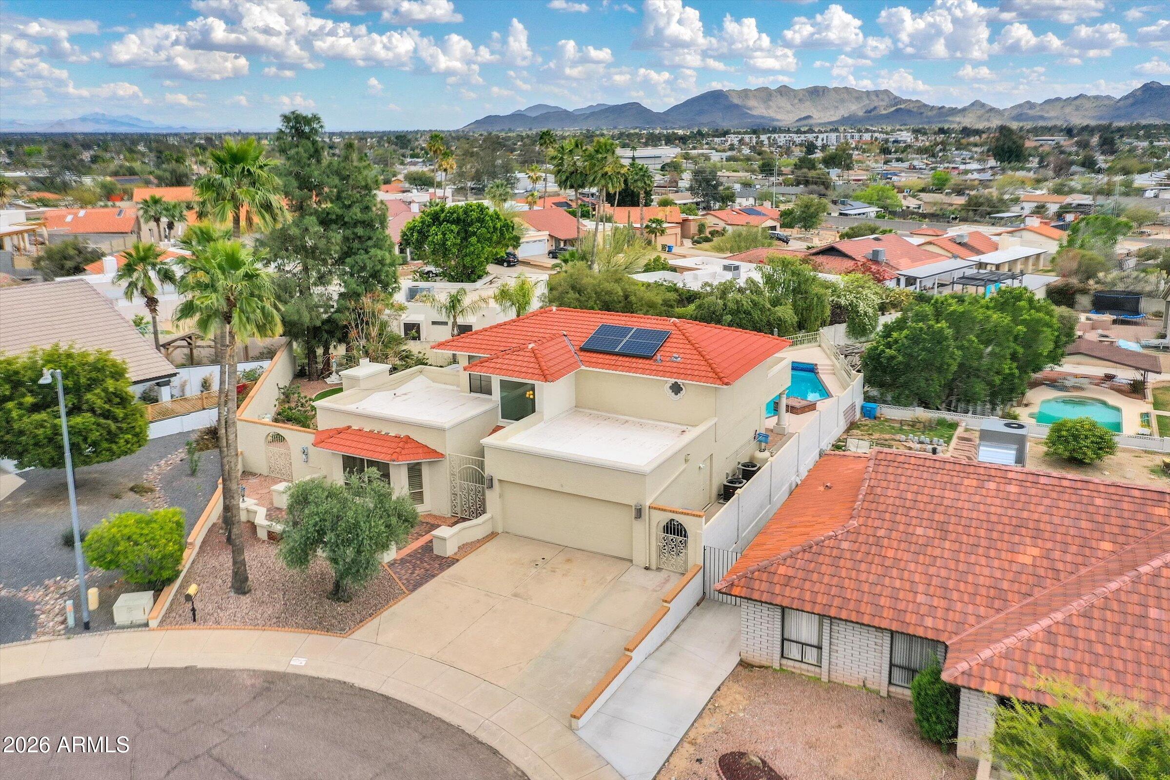 2237 E CAPTAIN DREYFUS Avenue