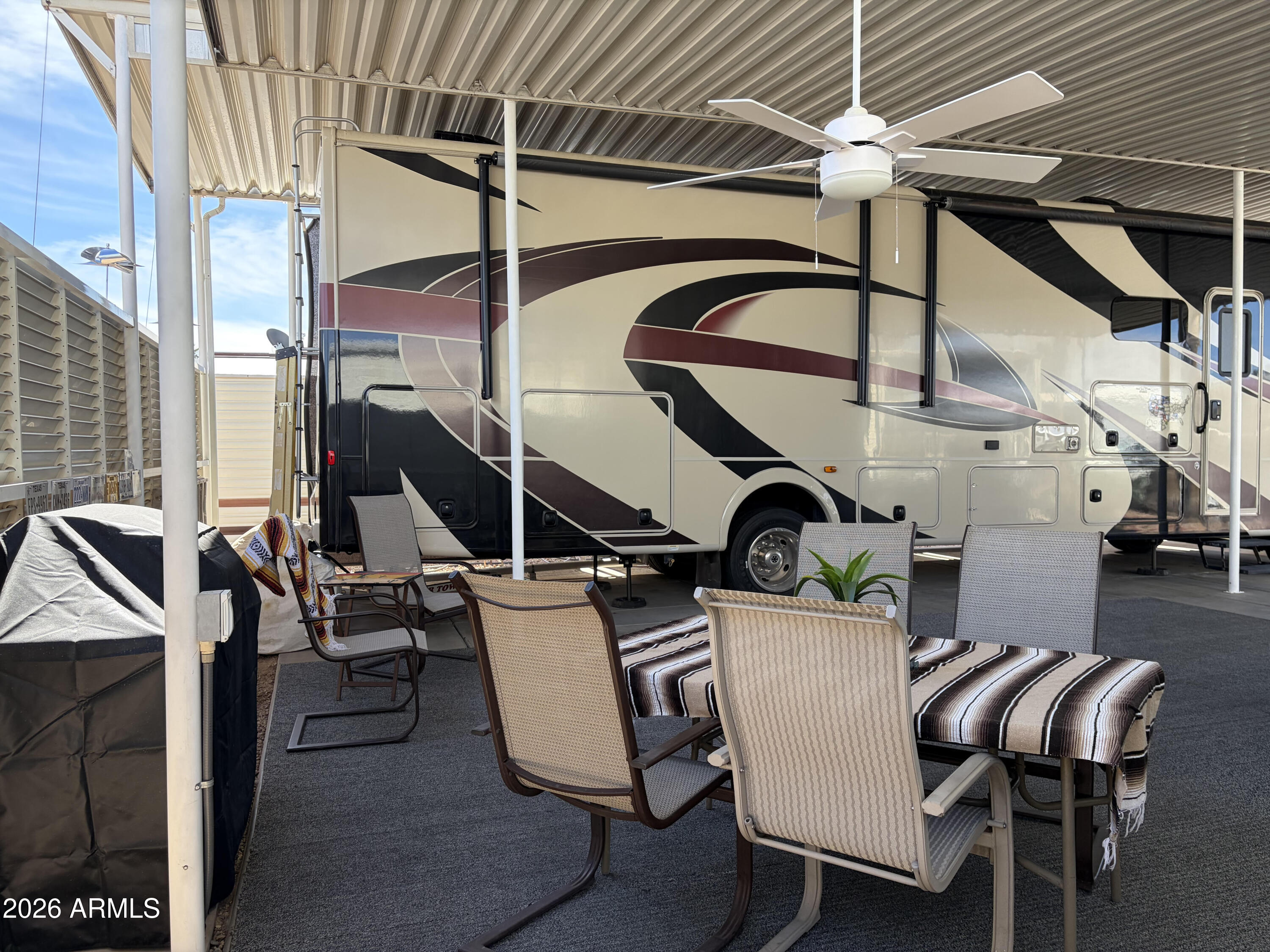 17200 W BELL Road W 567