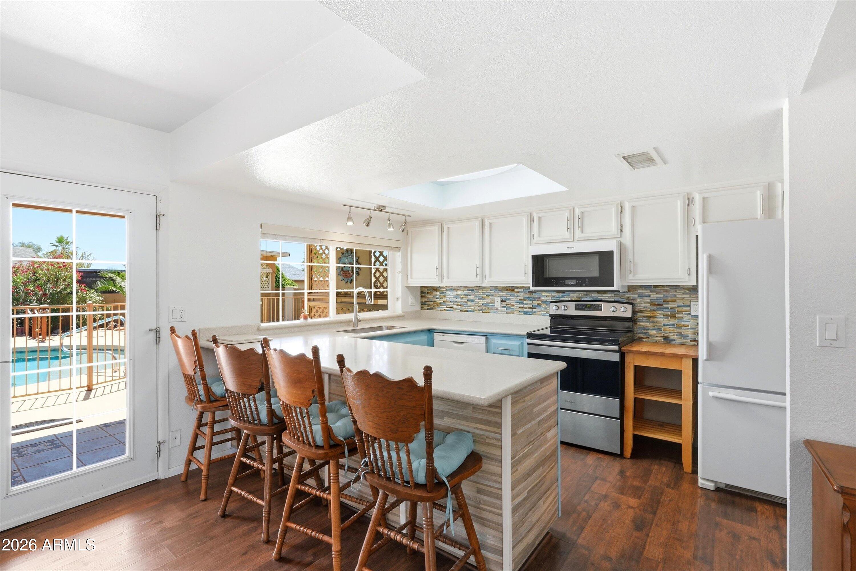 2925 W VILLA RITA Drive