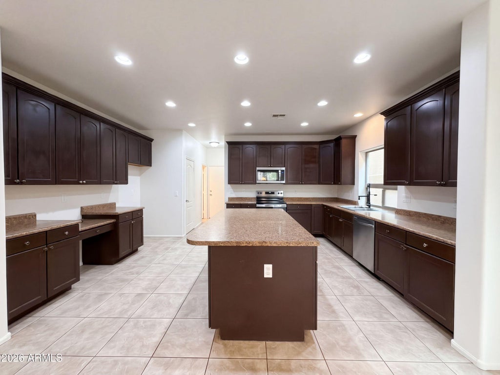 Photo of 41096 W Novak Lane, Maricopa, AZ 85138 (MLS # 7086861)