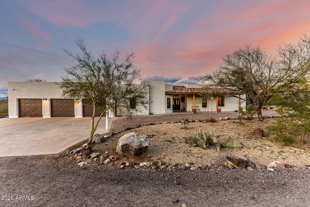 Photo of 45330 N 14th Street, New River, AZ 85087 (MLS # 6987168)