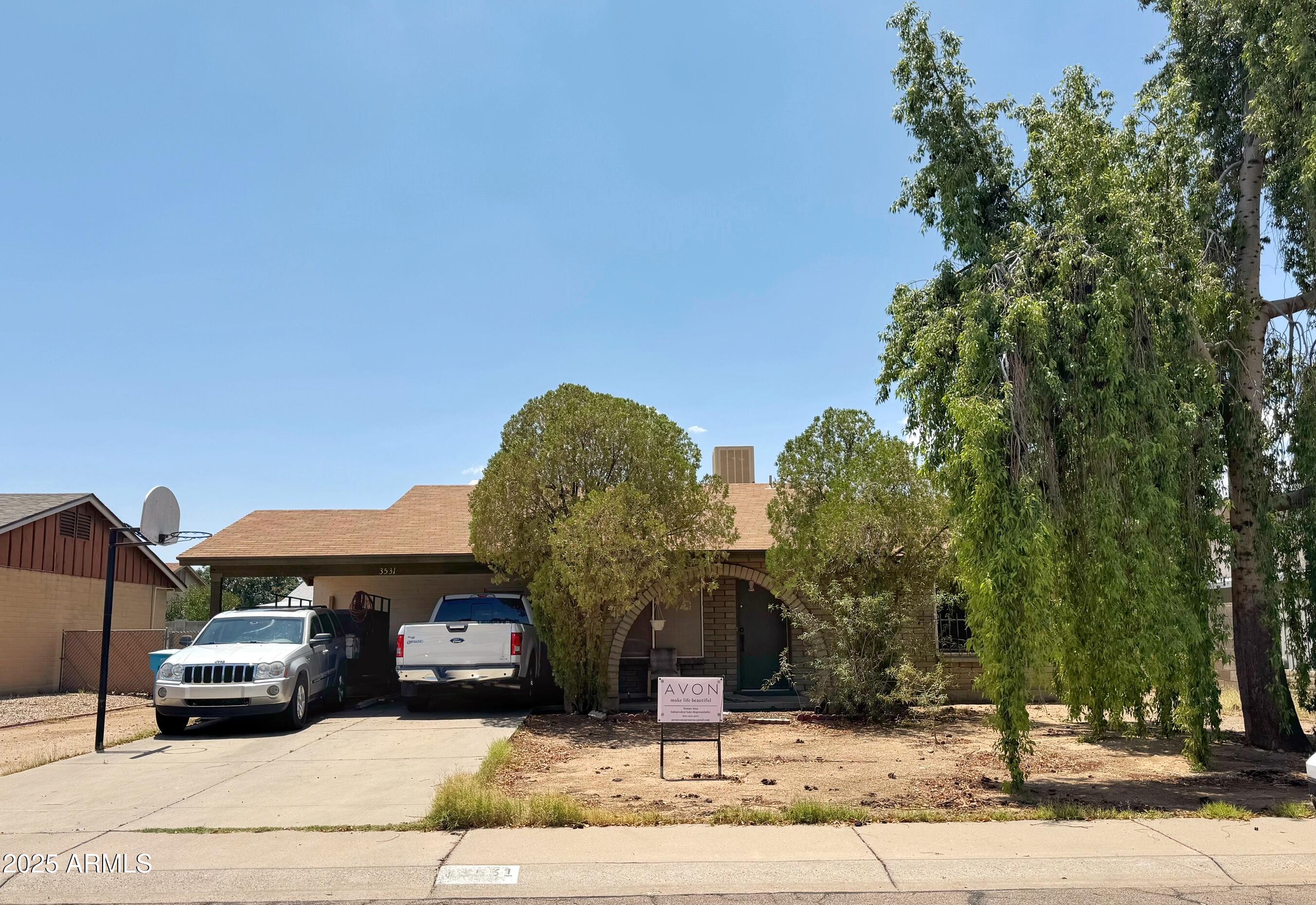 3531 W LIBBY Street
