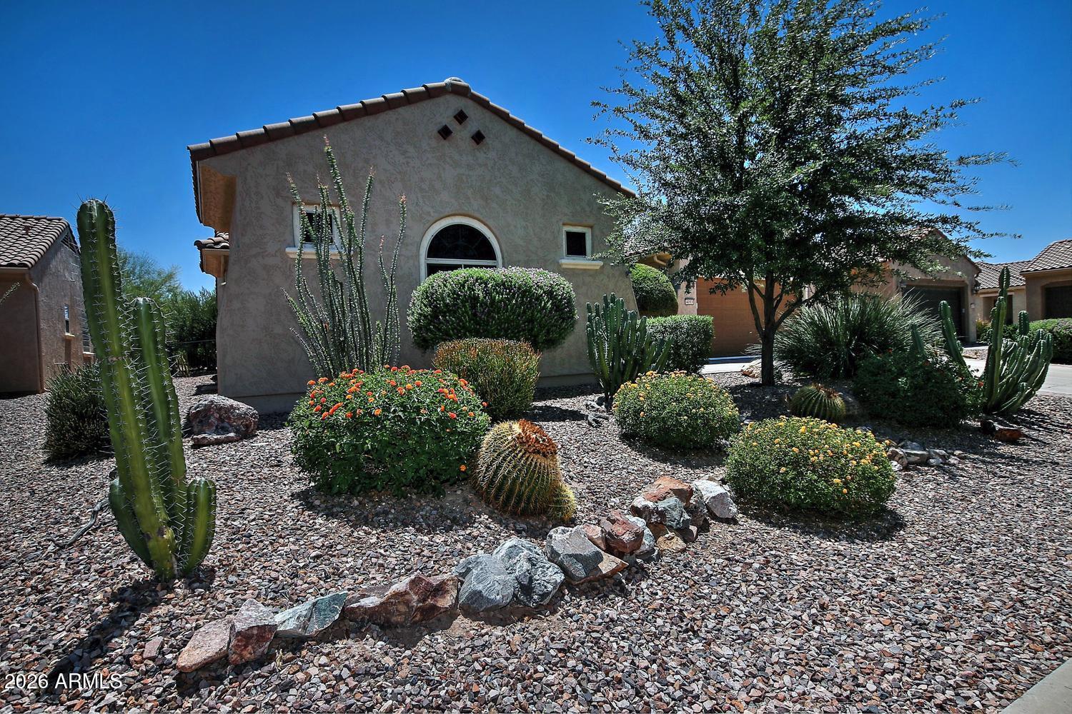 4053 N MONUMENT Drive