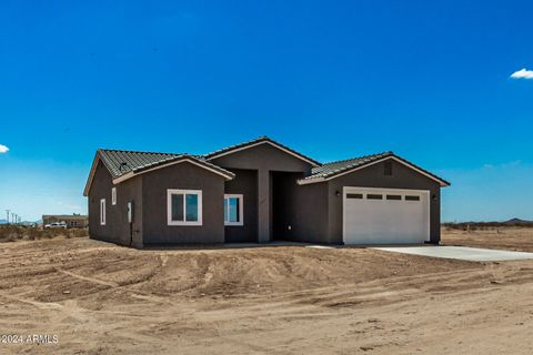 A home in Tonopah