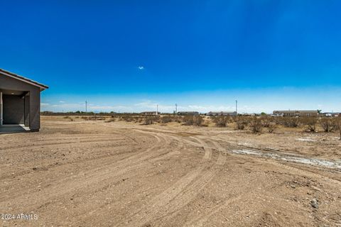 A home in Tonopah