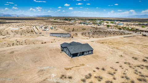 A home in Tonopah