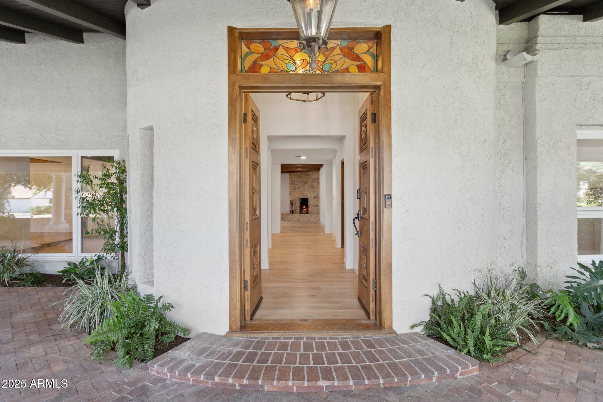 230 W MORTEN Avenue