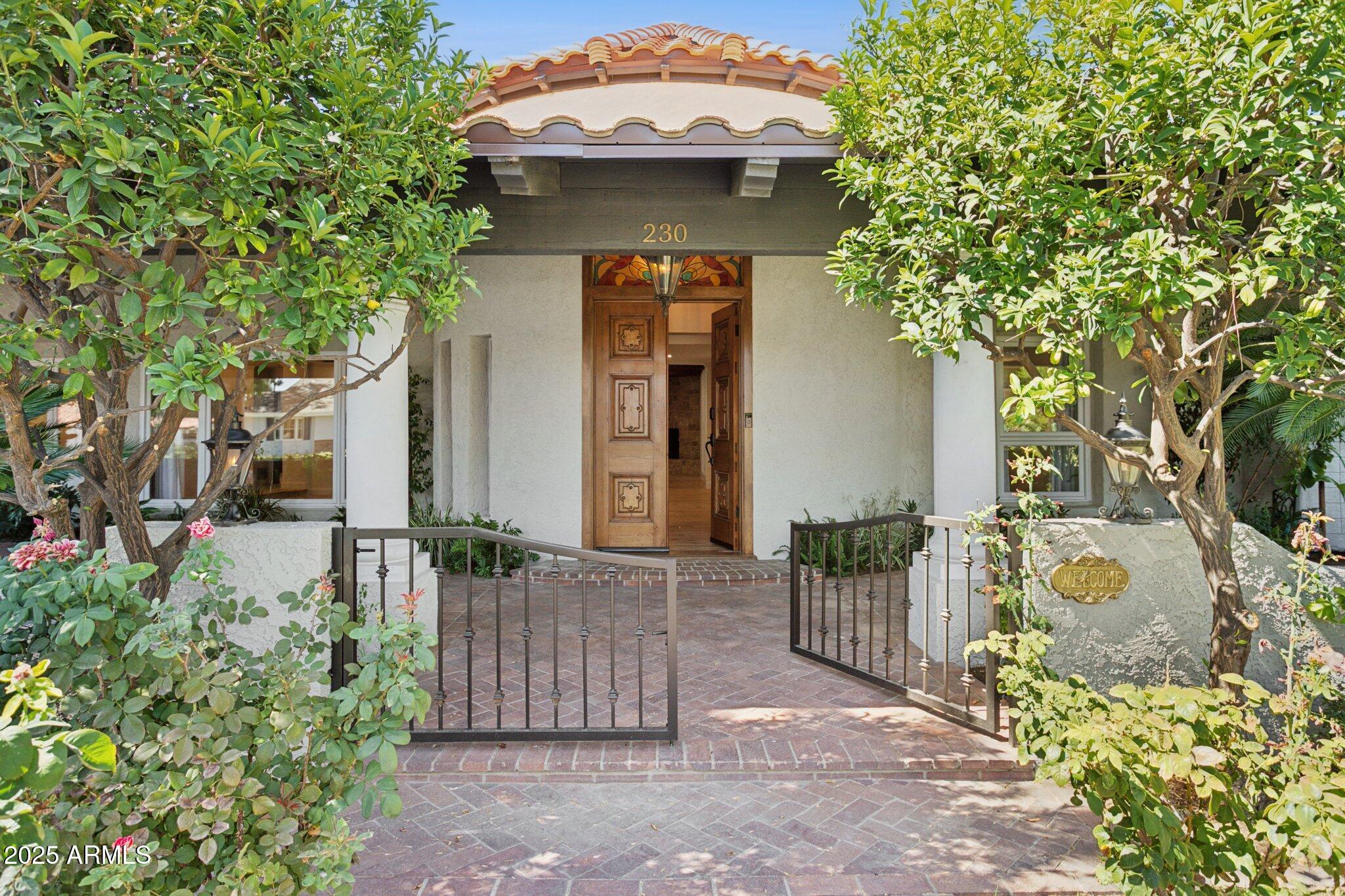 230 W MORTEN Avenue