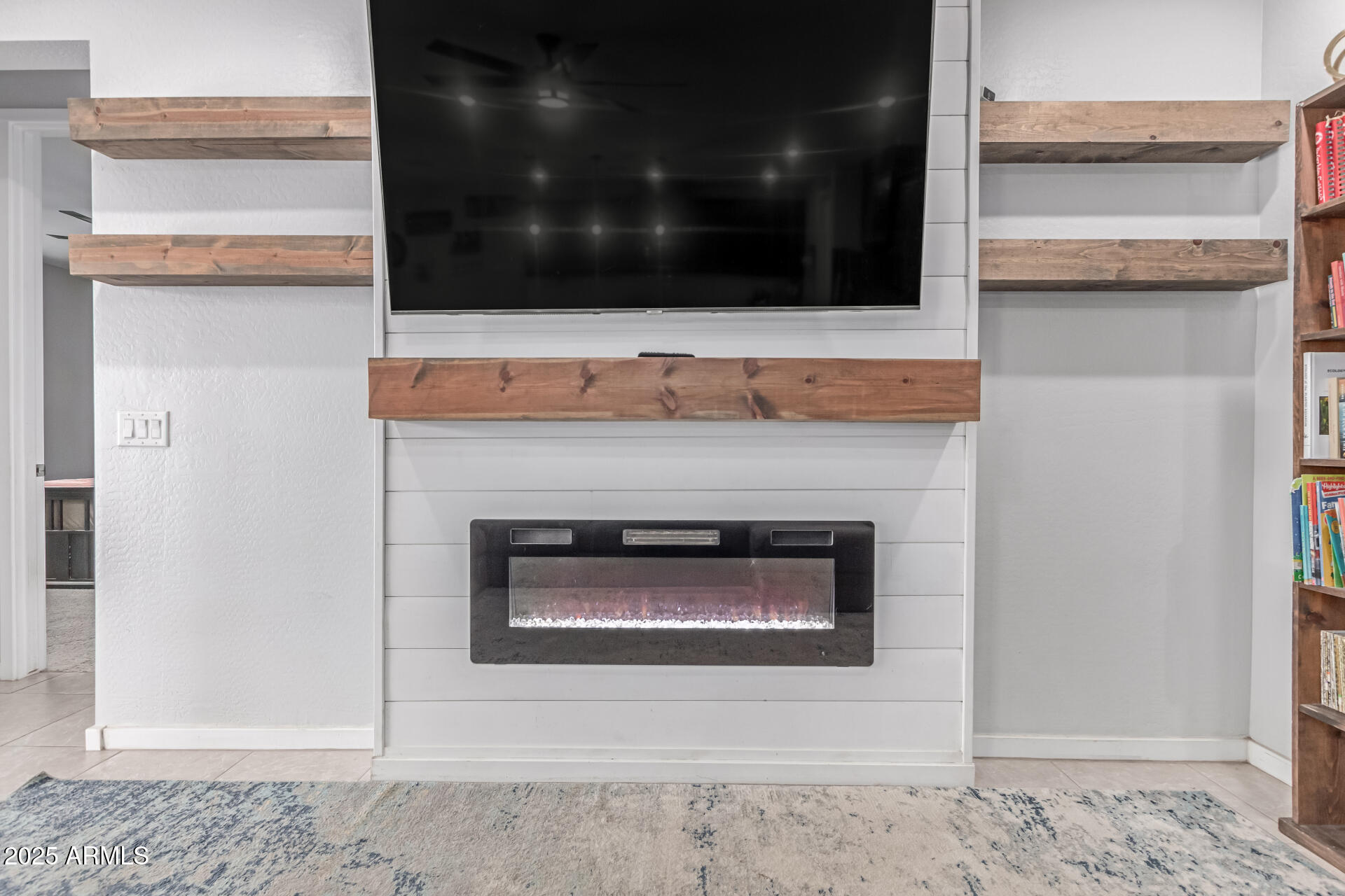 4211 E CAITLIN Drive