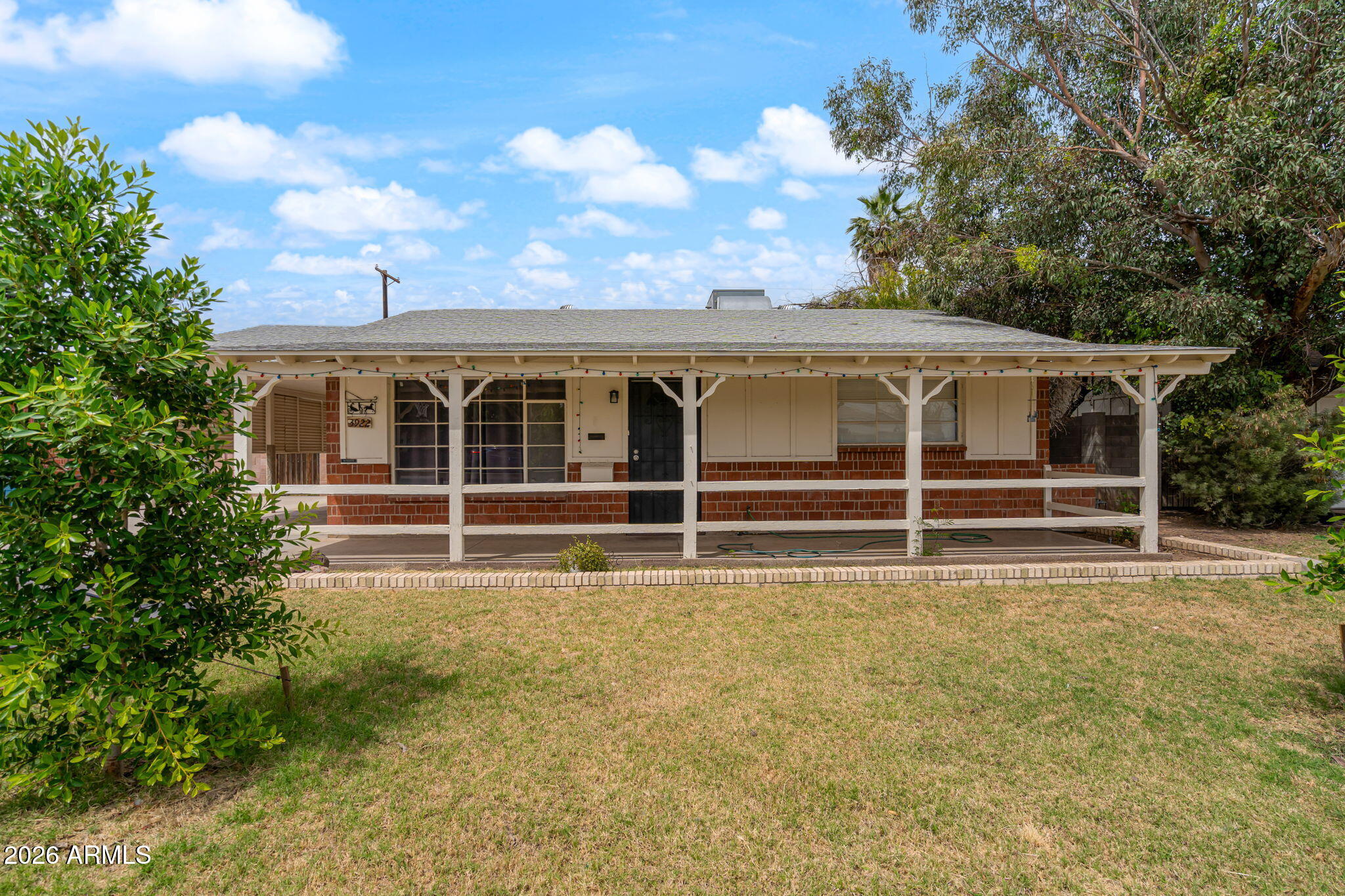 3922 W SIERRA VISTA Drive