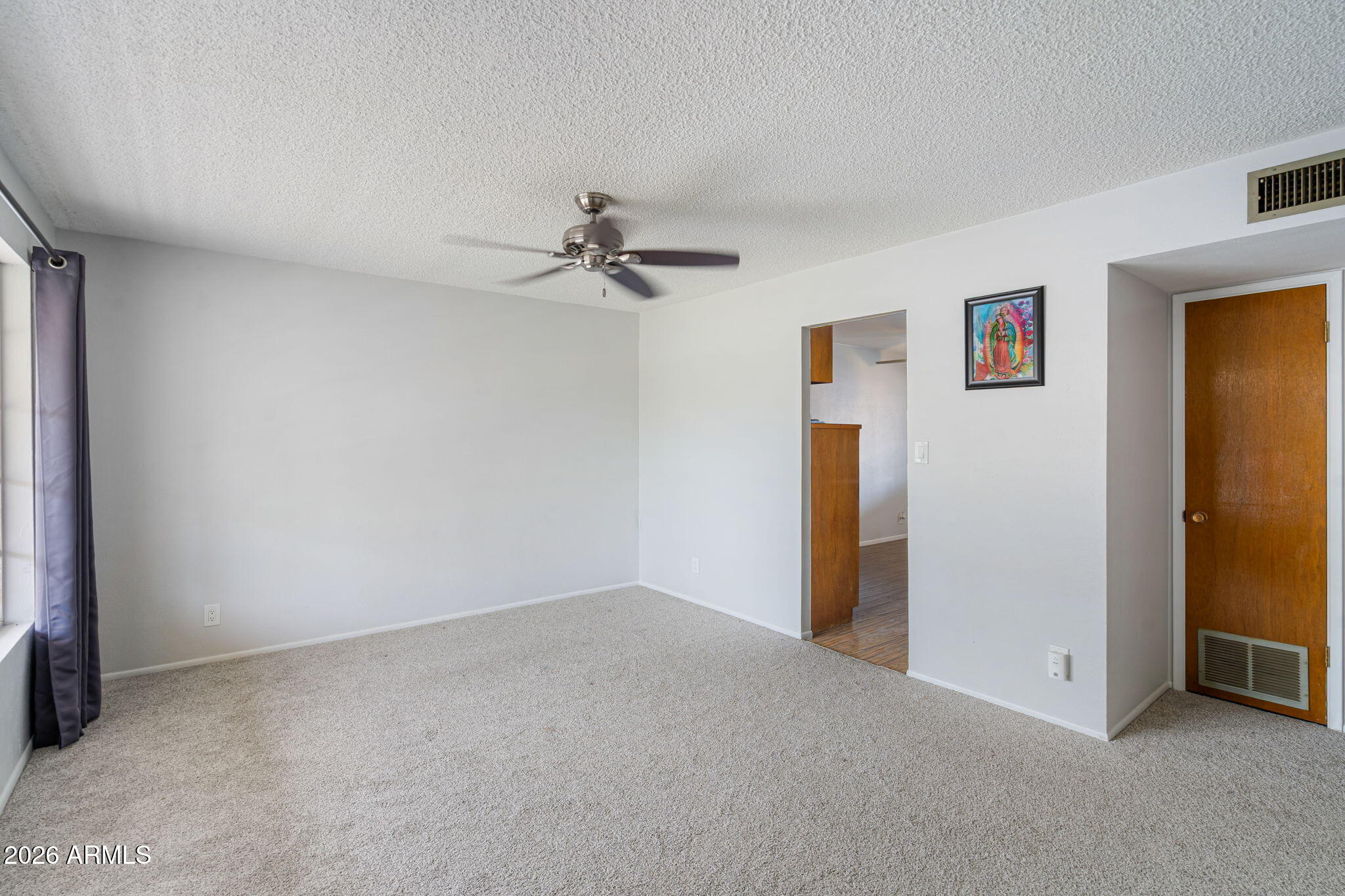 3922 W SIERRA VISTA Drive