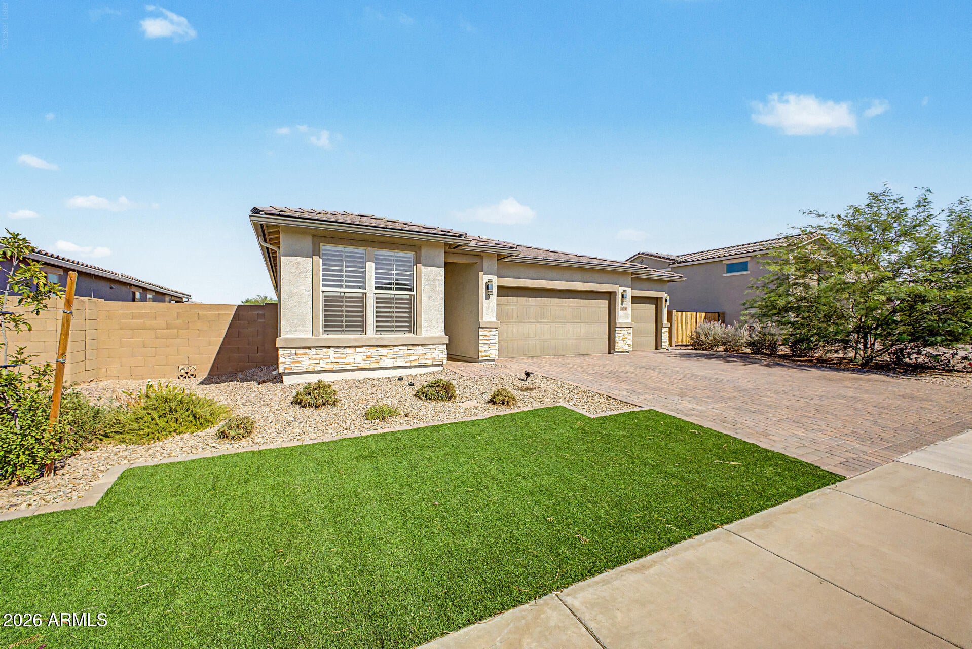 670 S PARKER Lane