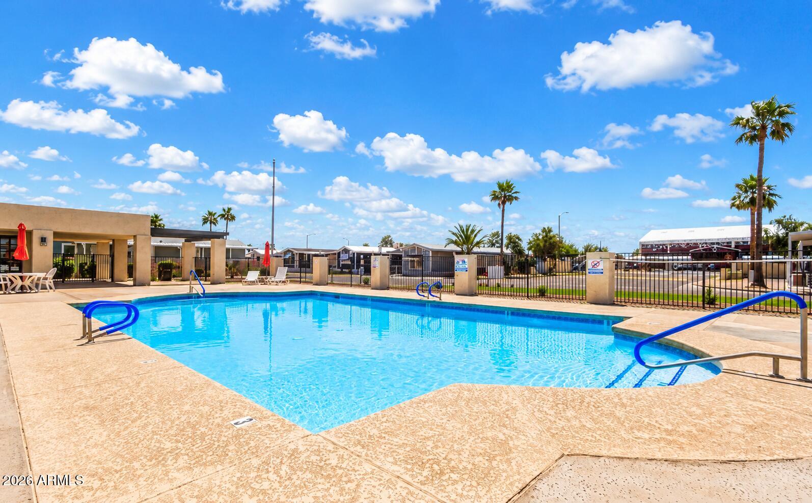 7810 W PEORIA Avenue 121