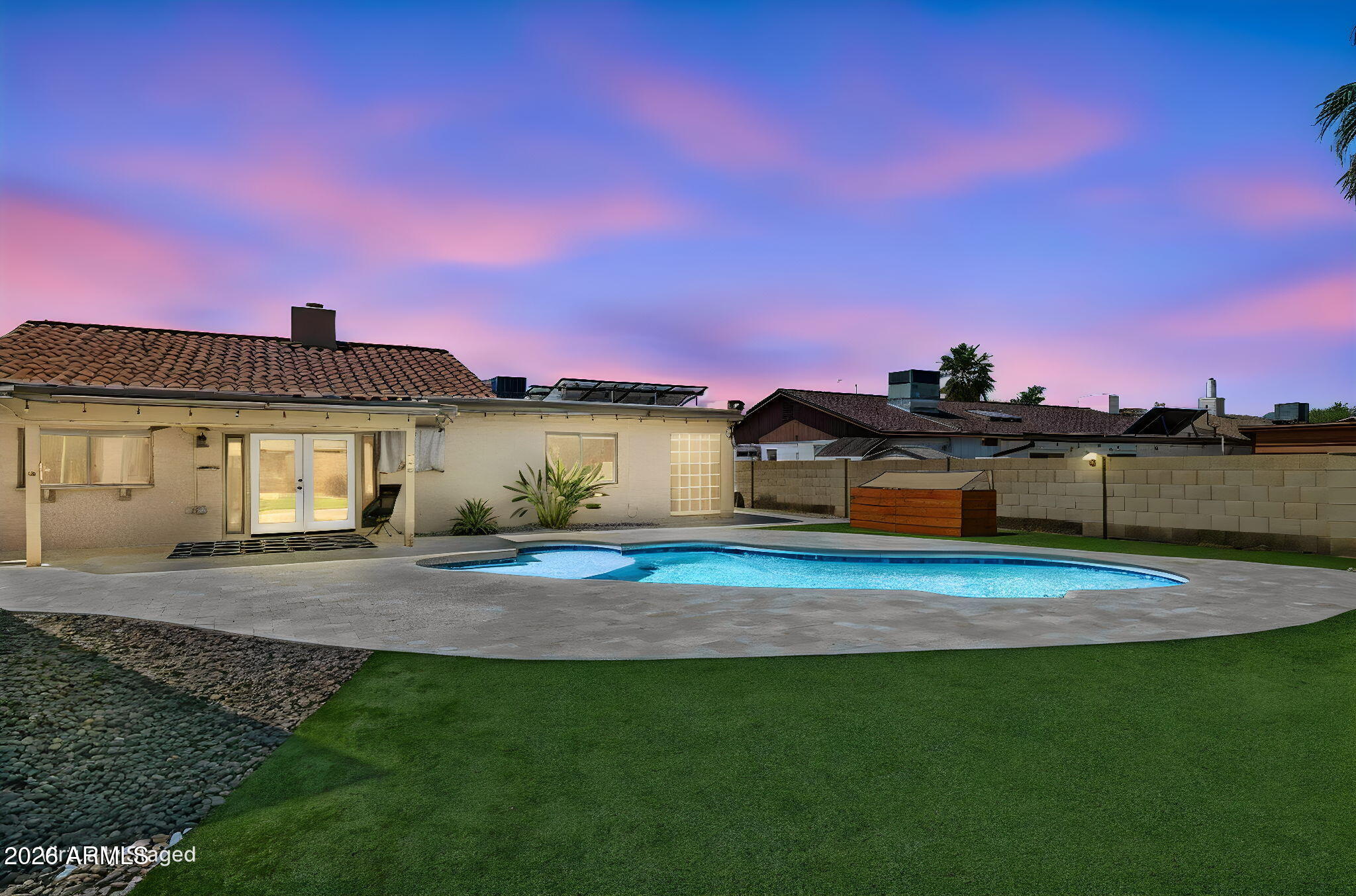 4242 E SHEENA Drive