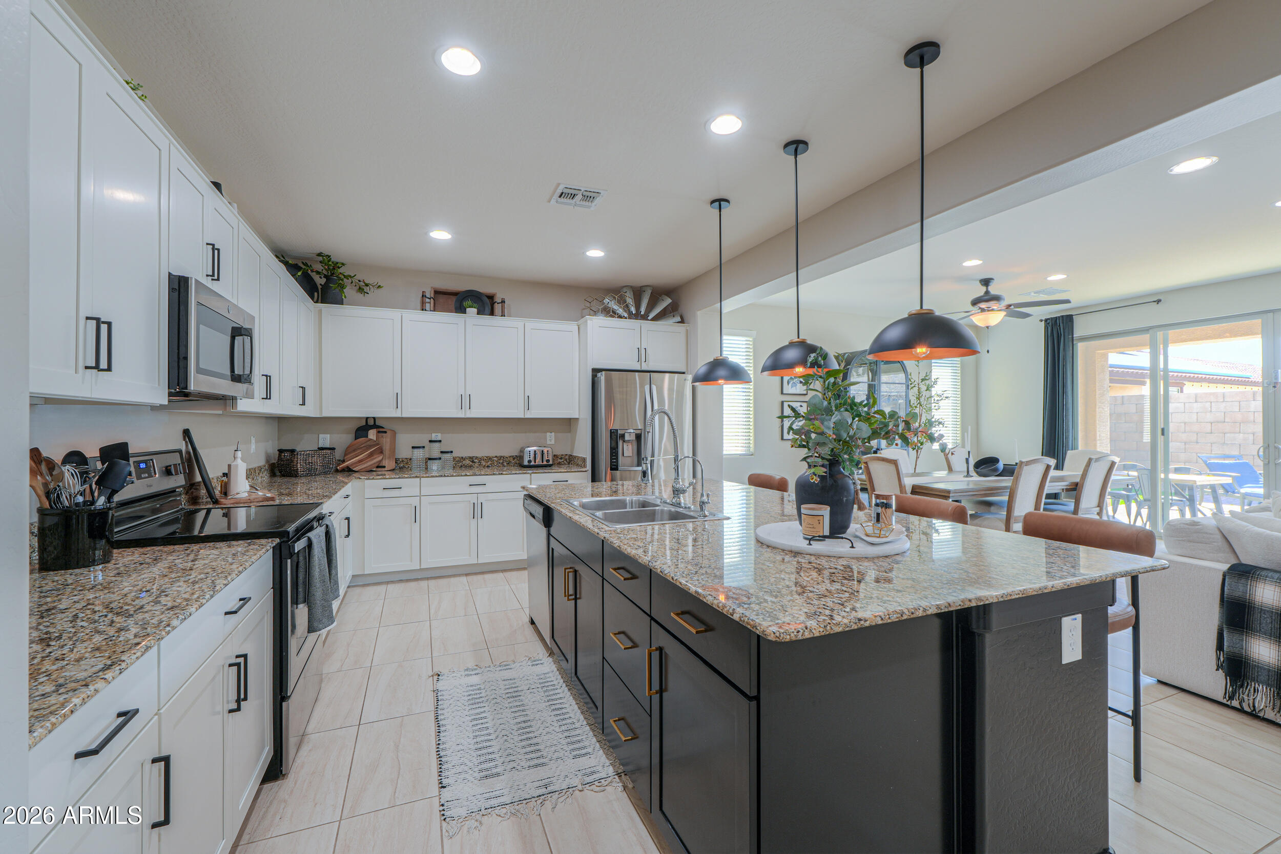 2853 E VIRGINIA Street